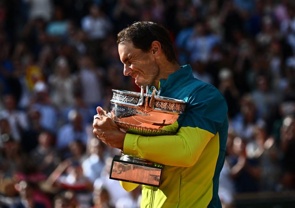Rafael Nadal lució emocionado tras conquistar un nuevo Roland Garros.