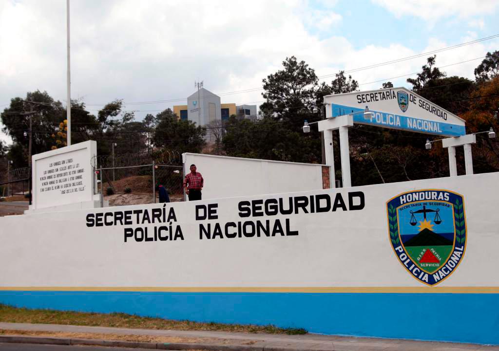 Tildan de intromisión acciones de candidata a presidenta del CAH