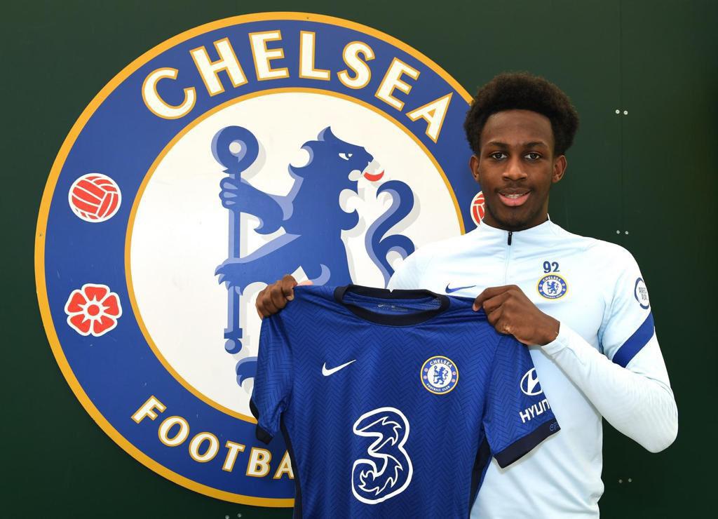 El jamaicano Luke Badley ya firmó su primer contrato profesional con el Chelsea.