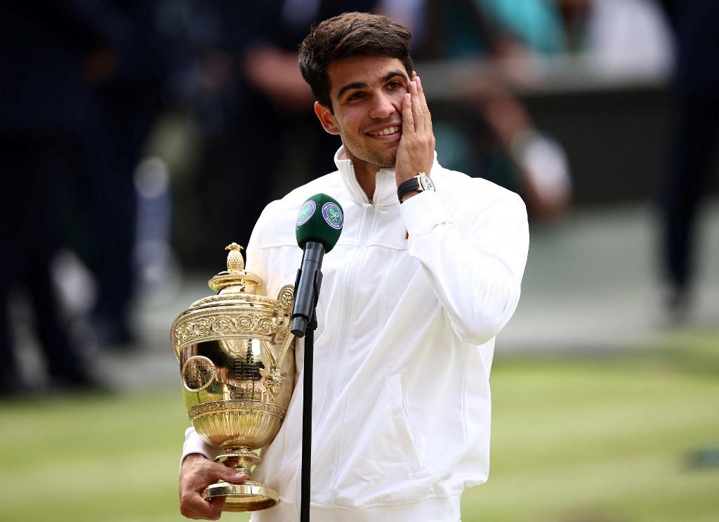 Alcaraz barre a Djokovic y gana título de Wimbledon