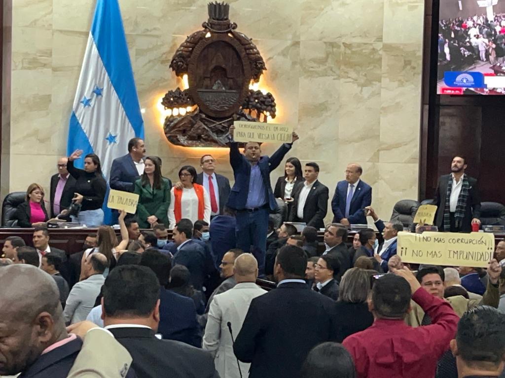 PNH revela que no hay acuerdos con Libre para elegir fiscal general