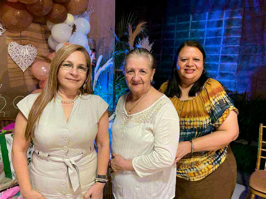 Fernando y Candy despiden su soltería