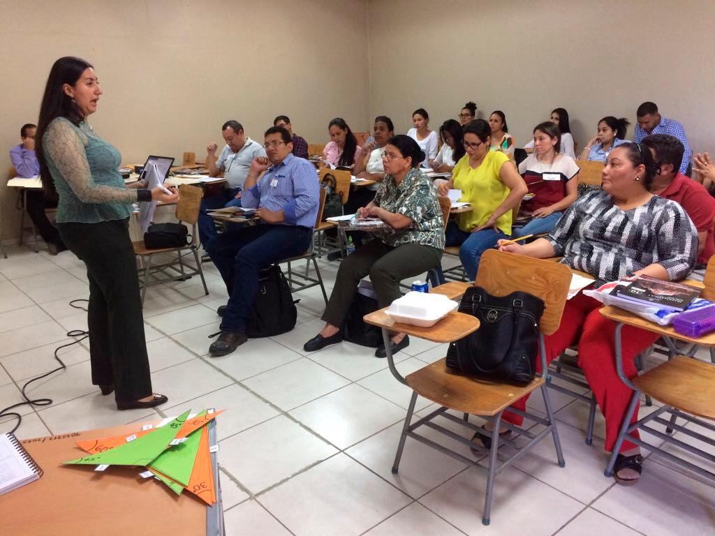 Con programa cubano buscarán reducir en un 6% el analfabetismo