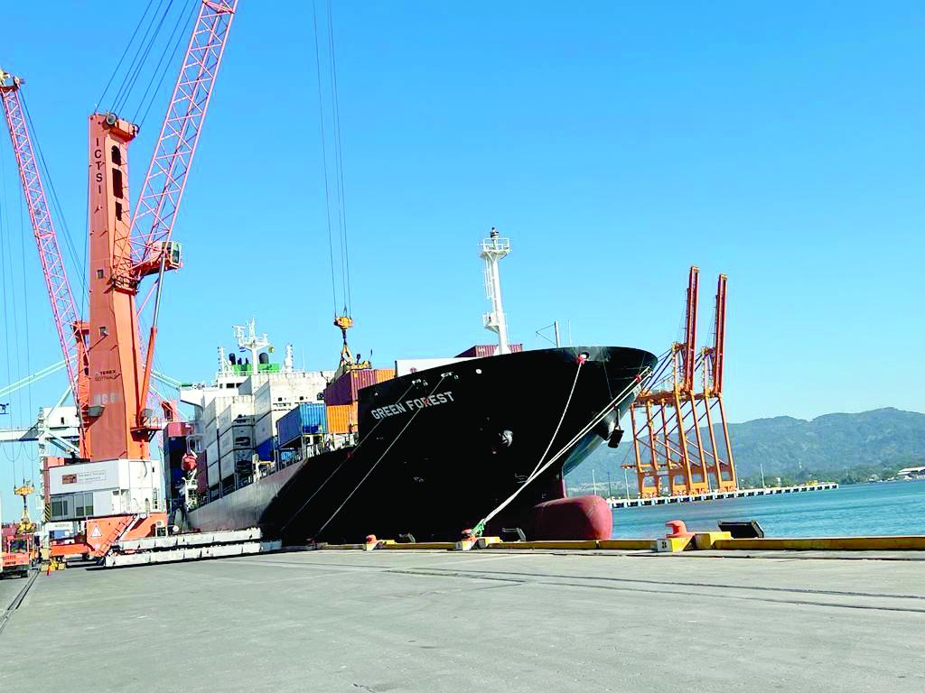 De acuerdo con economistas del Banco Mundial, la persistencia de tasas de crecimiento bajas, insuficientes para reducir la pobreza o agilizar la movilidad socioeconómica es un problema de gran urgencia en la región.