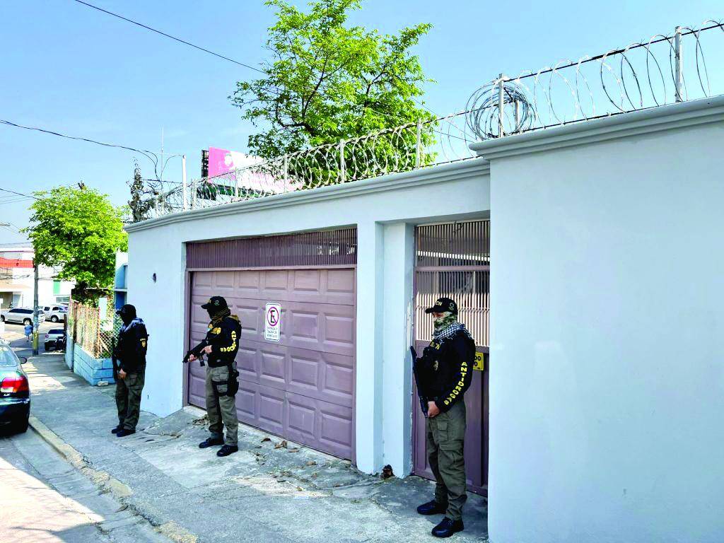 $!Una vivienda en la colonia Alameda junto al hotel Posada de Don Juan fueron incautados en la ciudad de Tegucigalpa.