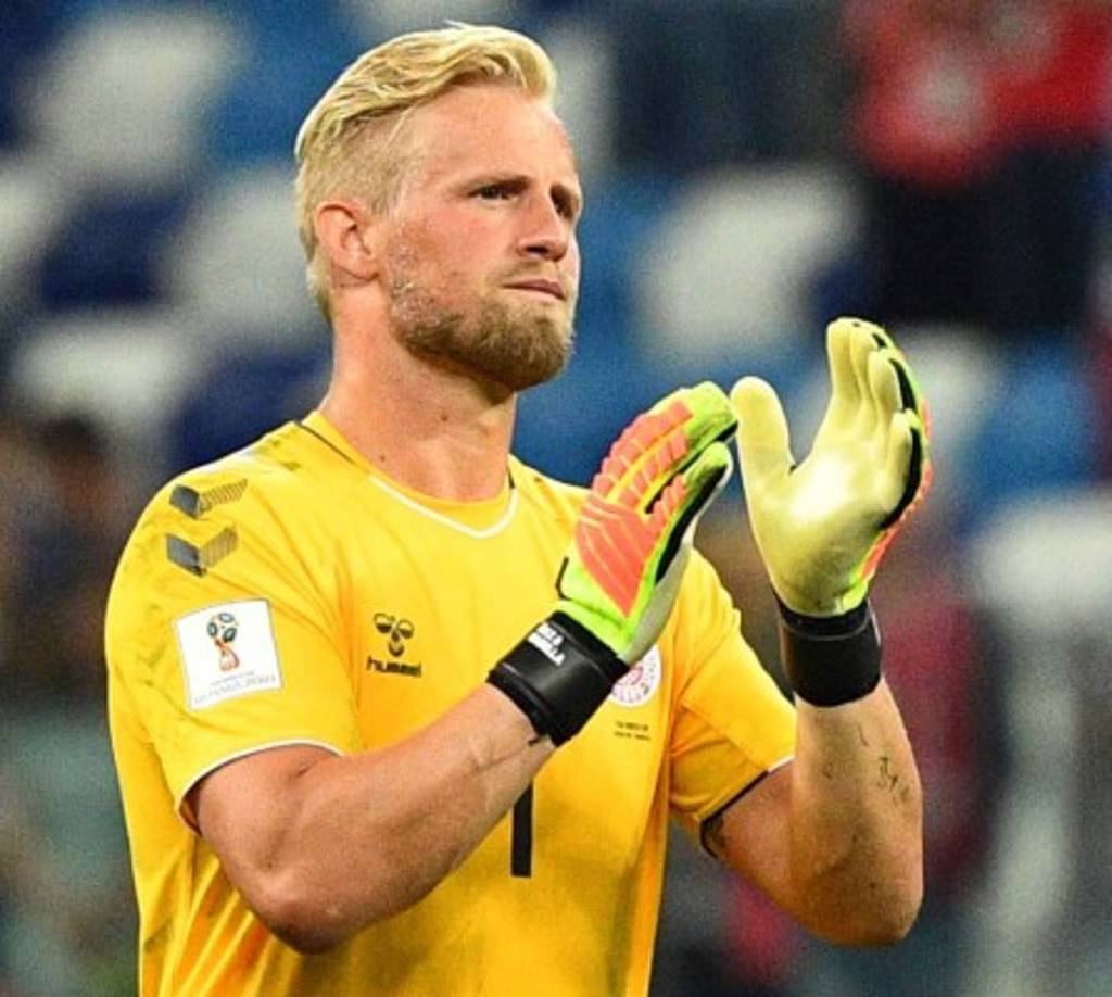 Kasper Schmeichel: Luego de que protagonizó una gran actuación (a pesar de la derrota) durante el partido que enfrentó a las selecciones de Dinamarca y Croacia, estaría en la agenda de dos grandes clubes. Se habla de Chelsea y la Roma.