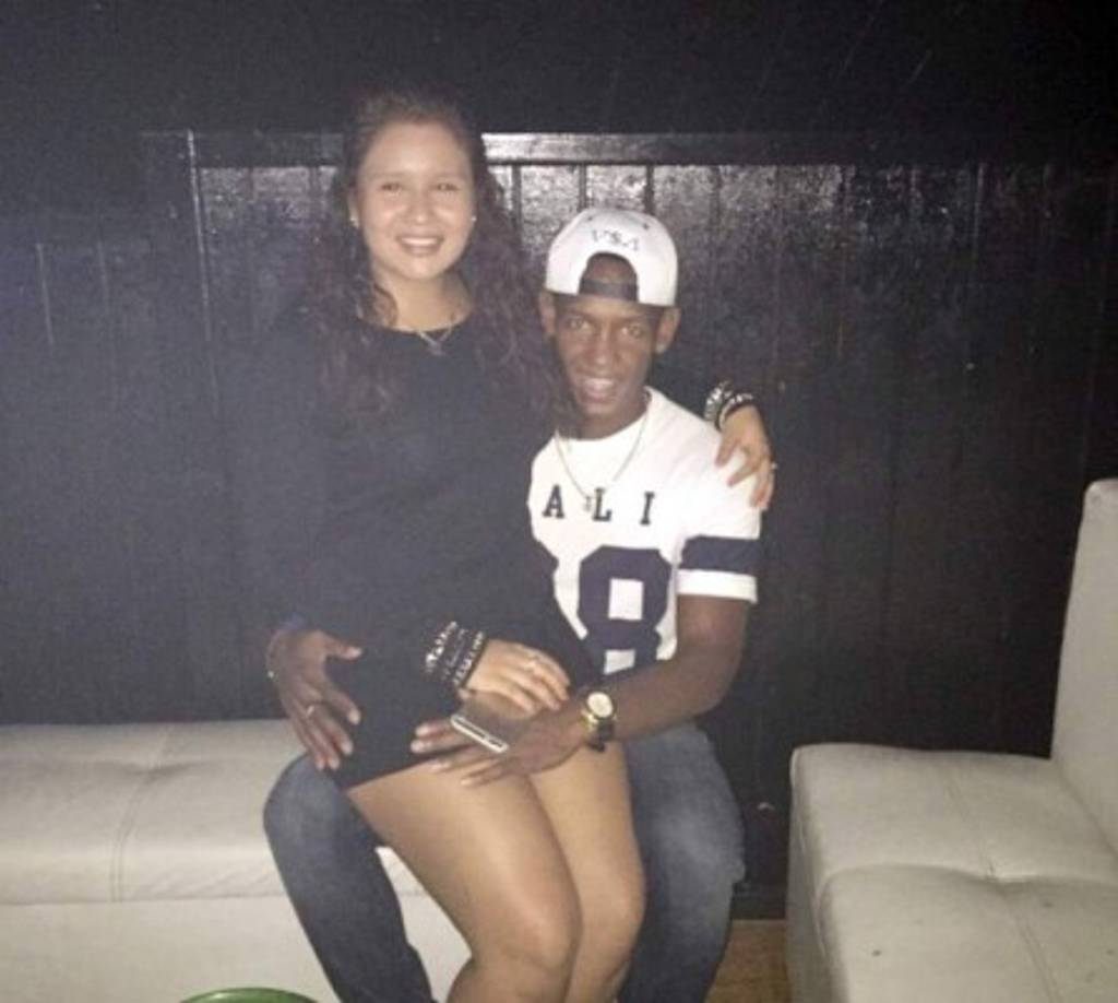 Kathleen es hija de un dirigente del Club Deportivo Vida de La Ceiba, equipo de dónde salió Romell Quioto para irse a jugar al Olimpia.