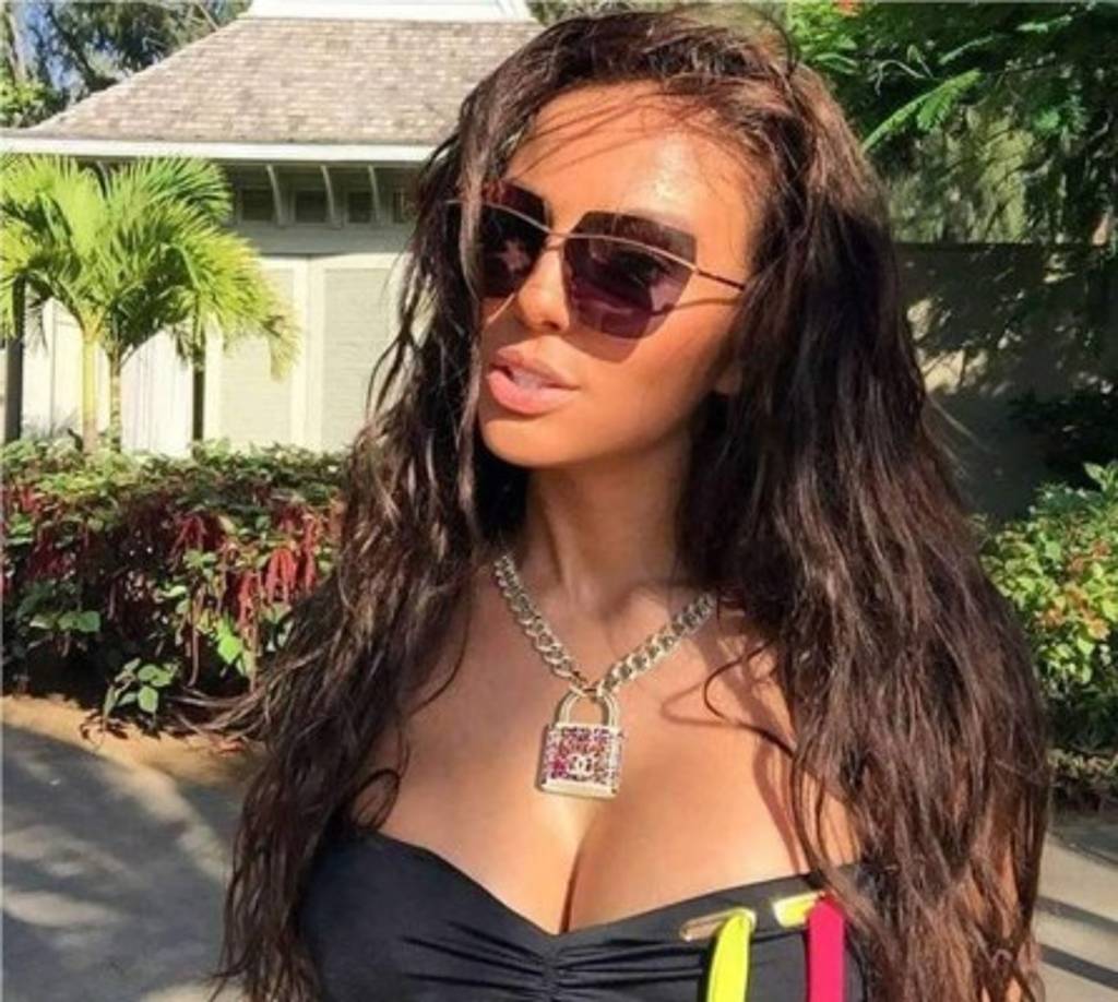 Ha sido relacionada en varias ocasiones con varios futbolistas.