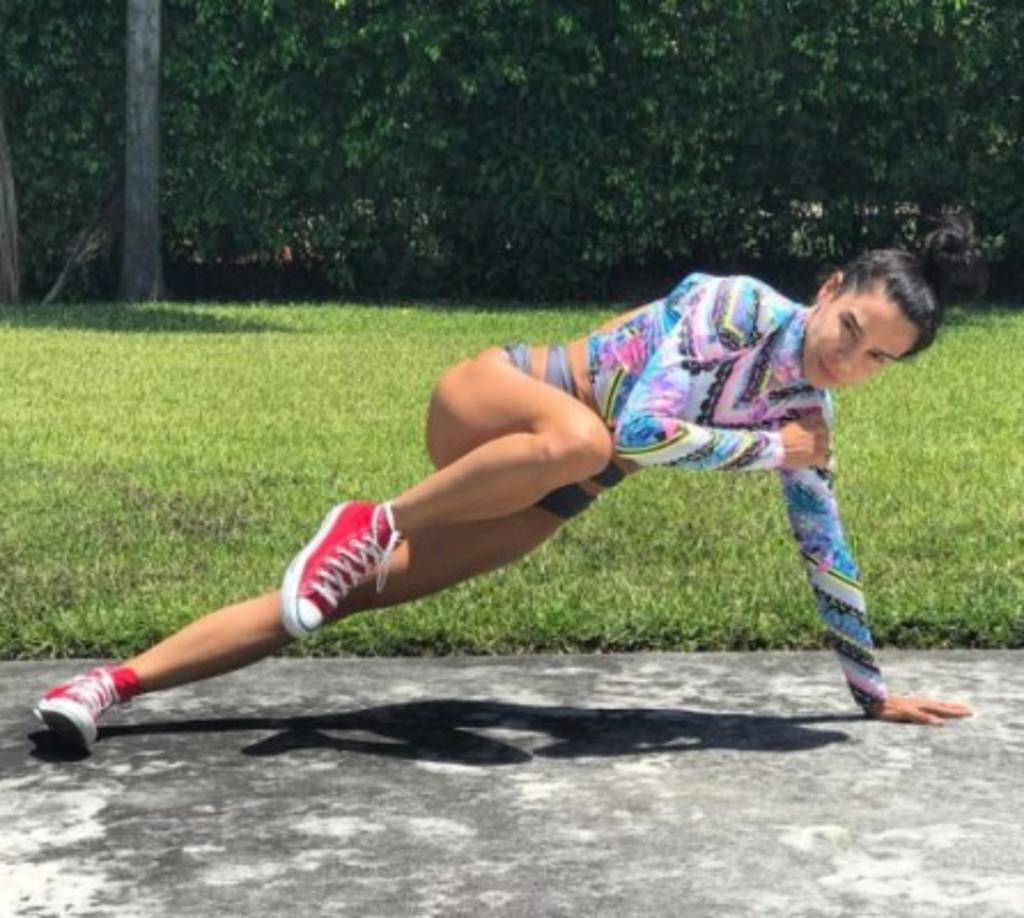 Los ejercicios que Yudy realiza invitan a todos a cuidar el cuerpo y la mente.