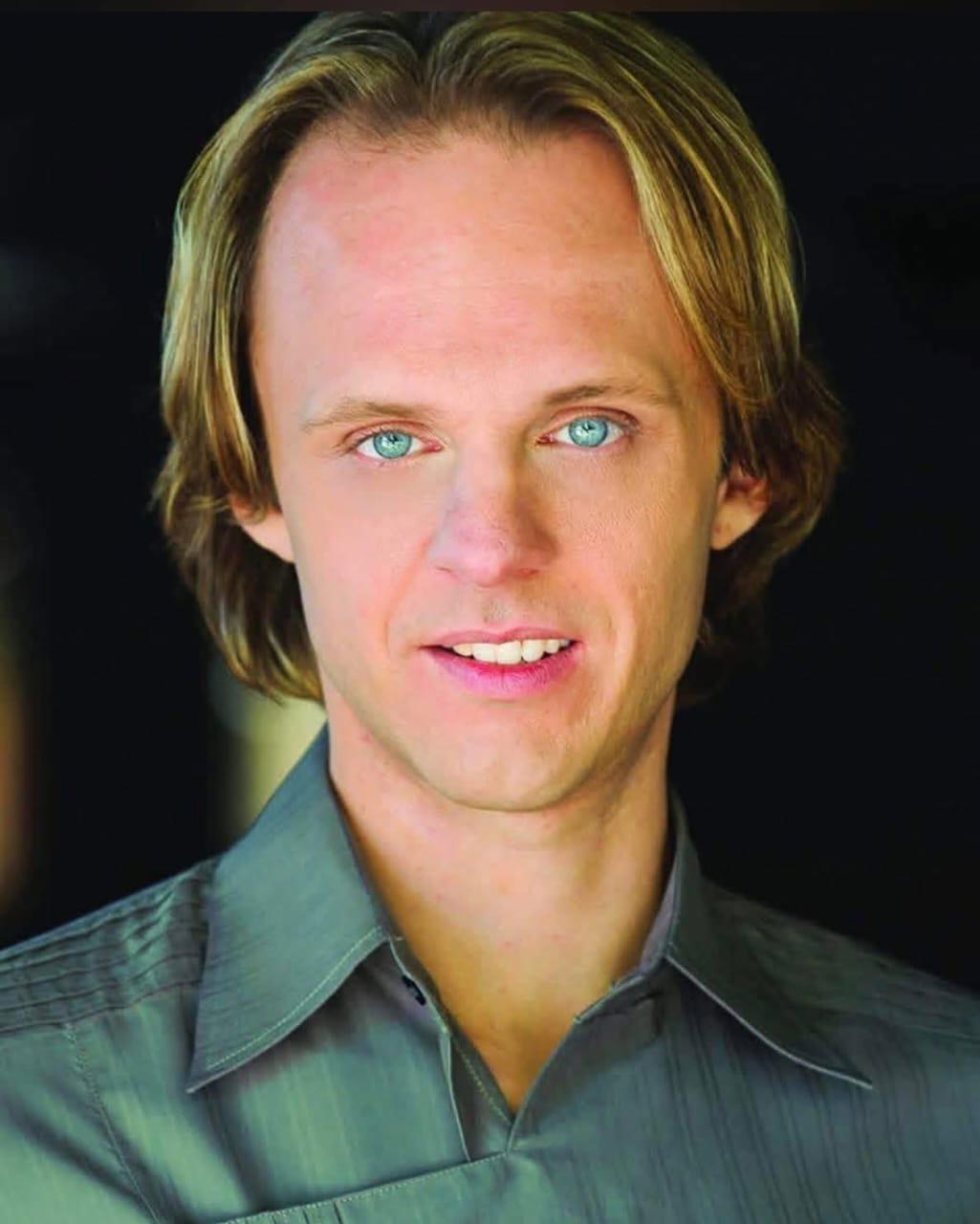 Muere David Wilcock, divulgador de teorías paranormales