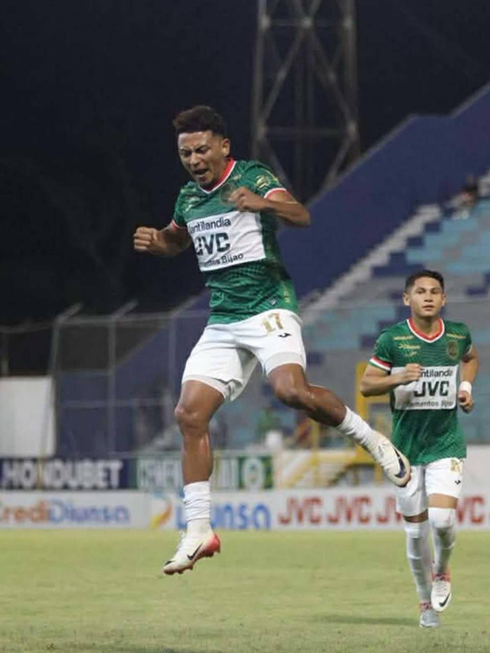 Es el segundo gol que marca Alexy Vega en este torneo y ambos fueron a Motagua.