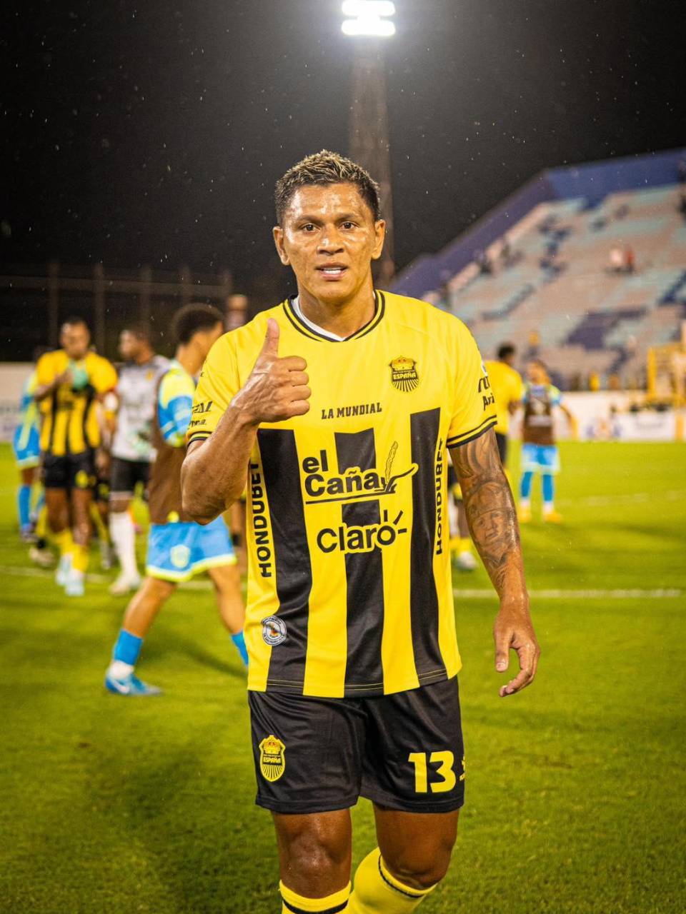 Brayan Moya se muda del Real España al Marathón para el 2026.