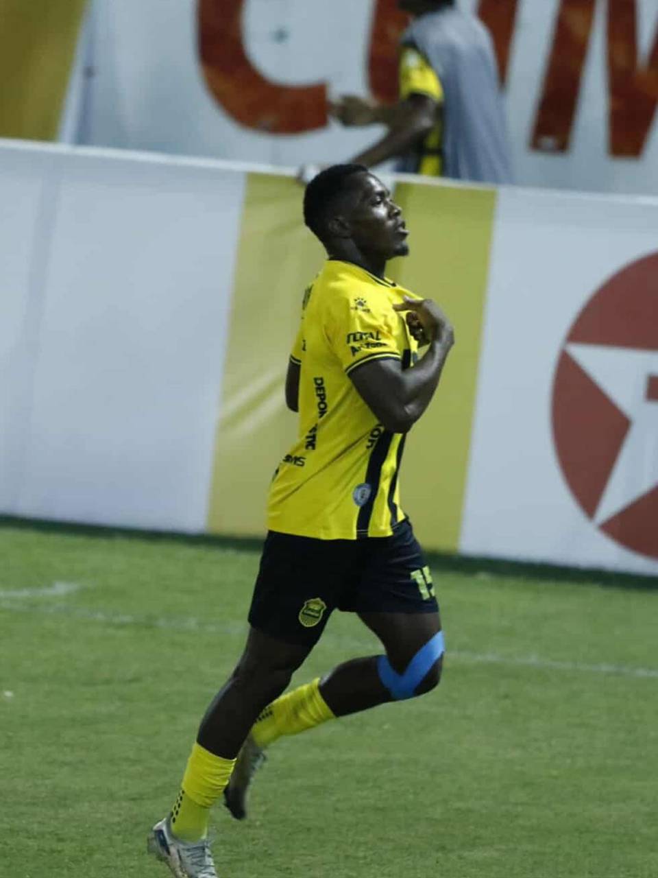 Dixon Ramírez entró de cambio y marcó el gol que cerró la victoria del Real España.