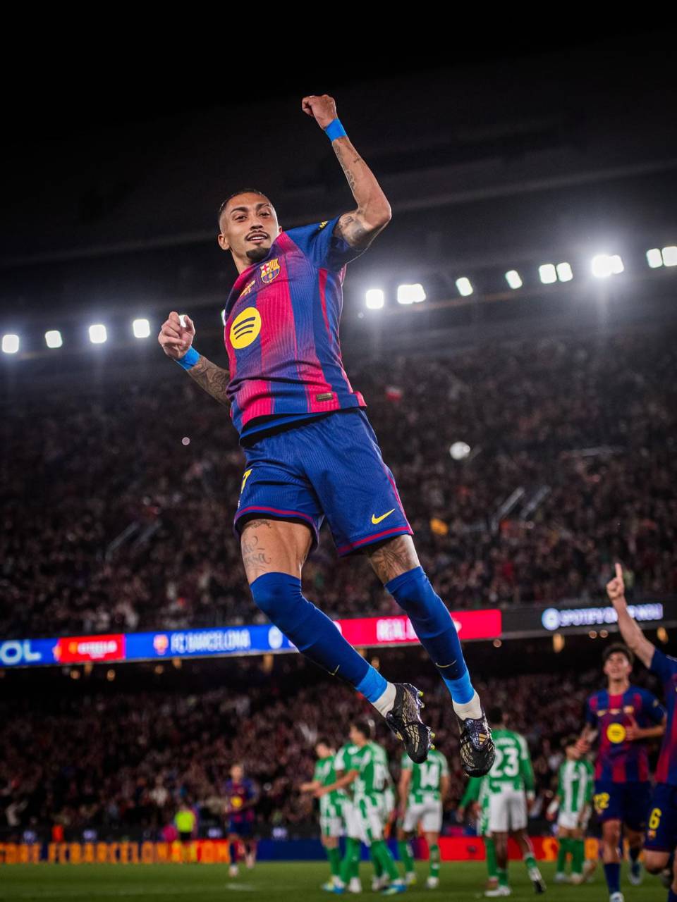 Raphinha se lució con dos goles para el nuevo triunfo del Barcelona en LaLiga.