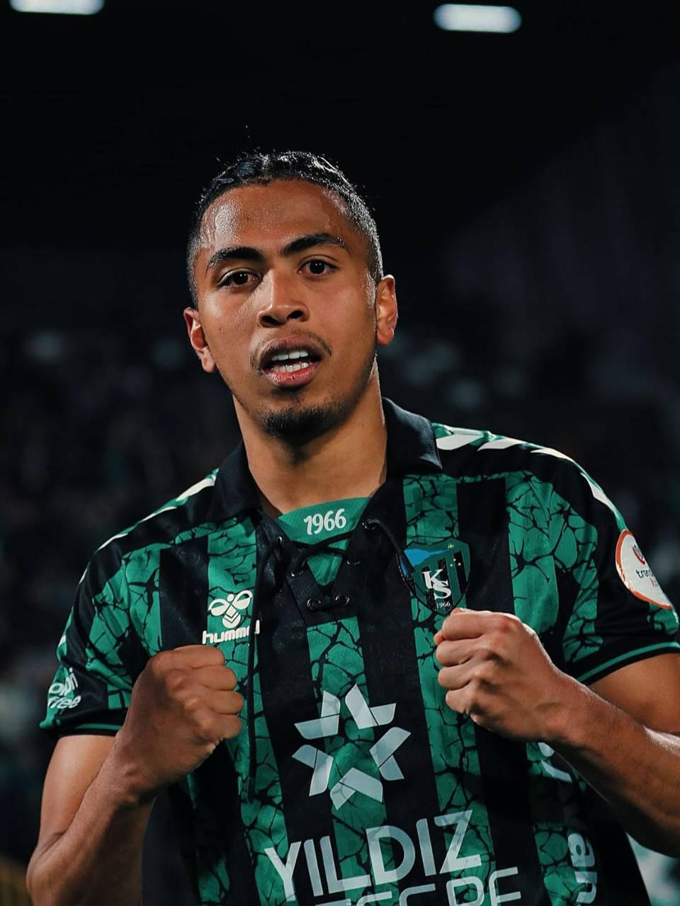 Rigo Rivas volvió a jugar con el Kocaelispor de Turquía.