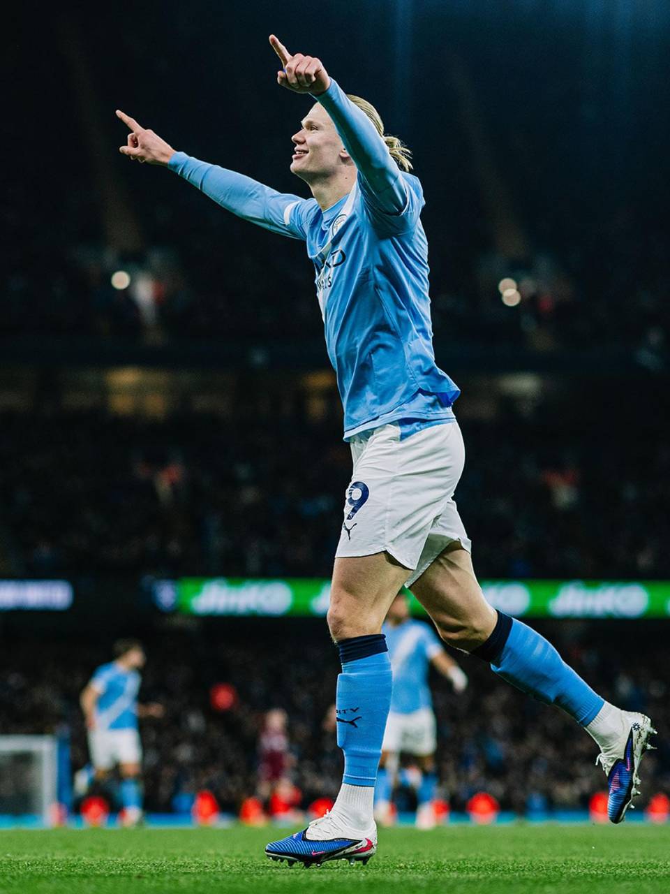 Erling Haaland celebrando su segundo gol del partido contra el West Ham.