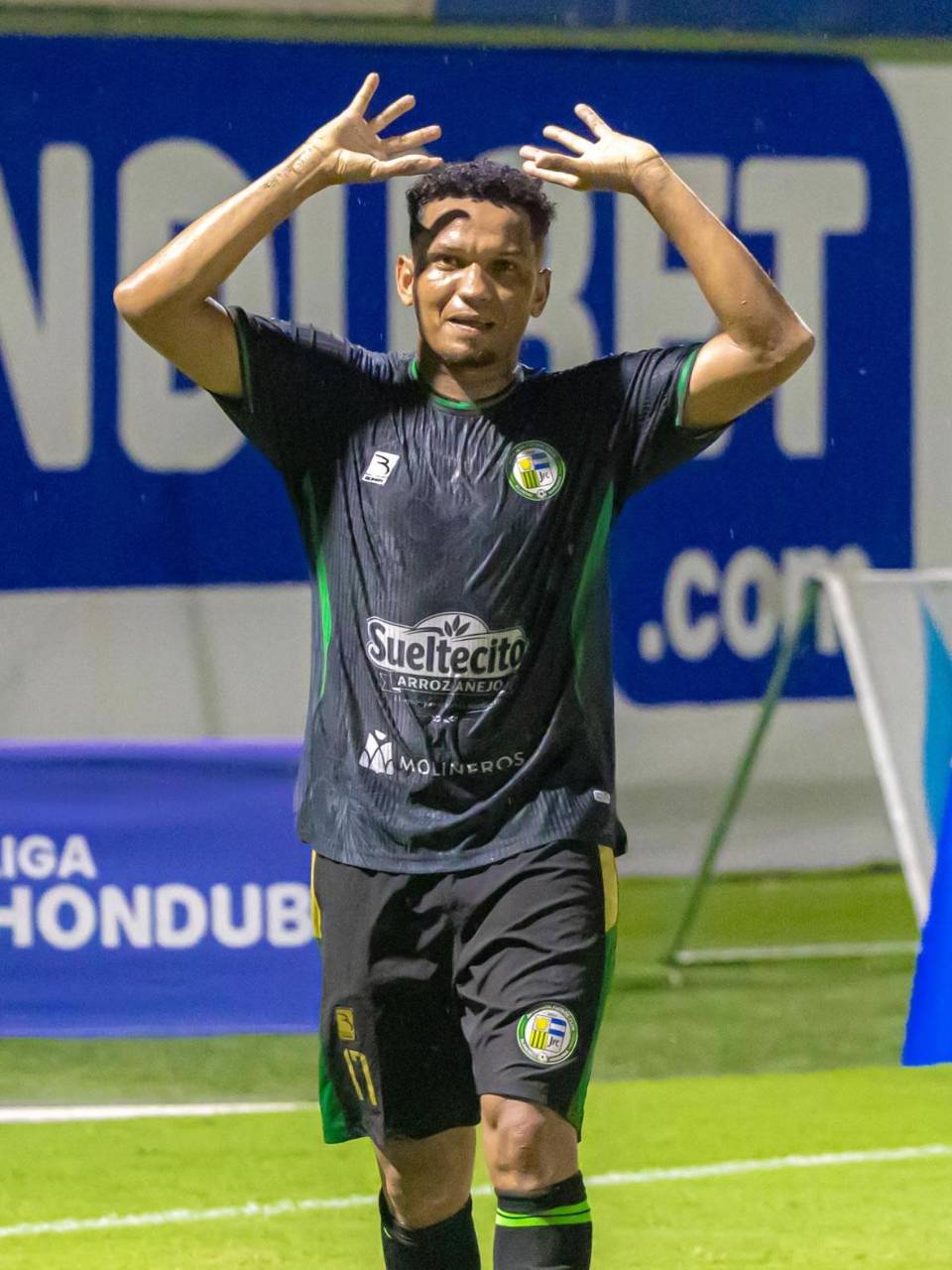 Júnior Padilla anotó el gol del empate 2-2 del Juticalpa FC ante Marathón.