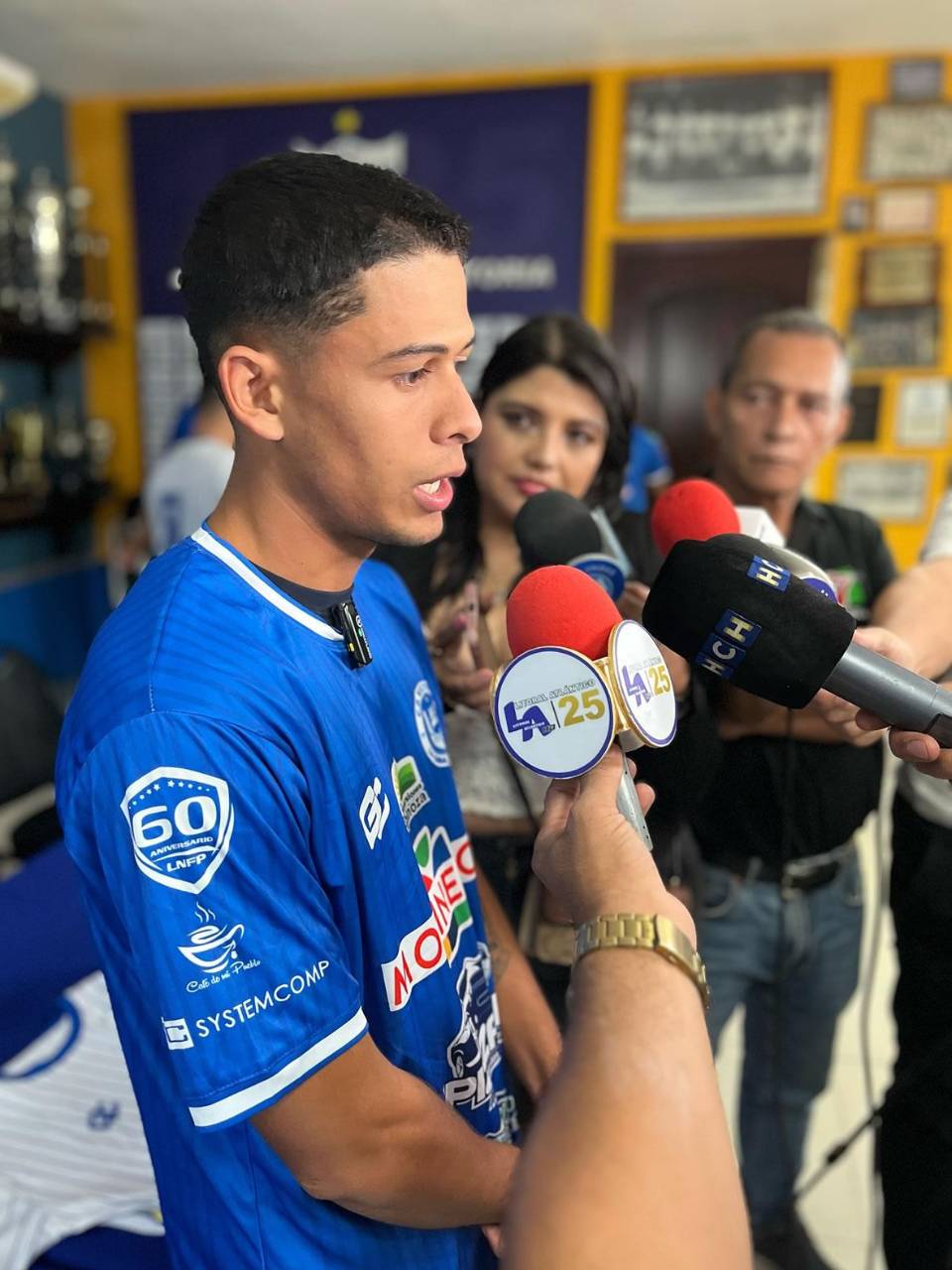 Cristian Cálix busca su resurgir en el Victoria.