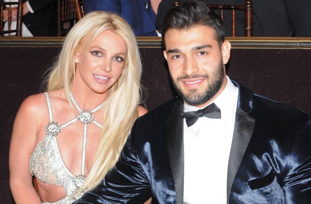 Asghari, quien se casó con Spears en junio pasado, admitió previamente que no era fanático del contenido picante que su esposa publica en Instagram, pero insistió en que nunca intentaría censurar sus publicaciones, ya que ella estuvo bajo tutela durante 13 años.