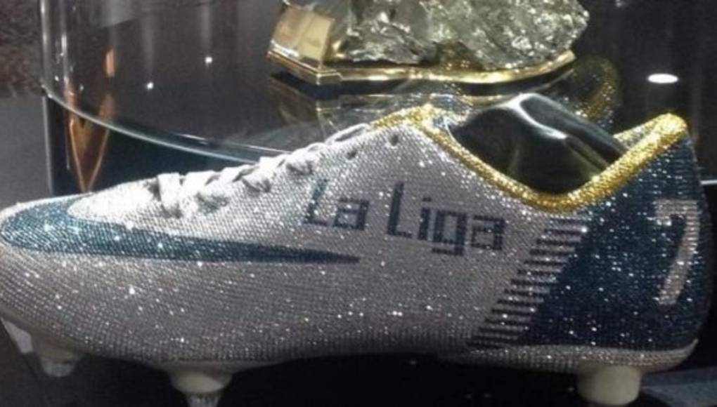 Cristiano Ronaldo posee los botines más caros del mundo - Diario La Prensa