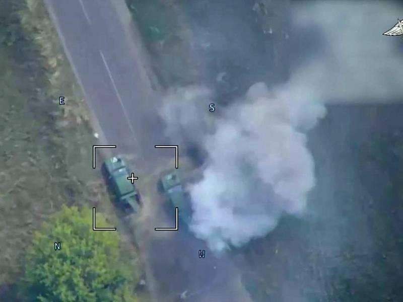 Rusia ataca con drones los tanques y vehículos ucranianos que ingresaron a su territorio.