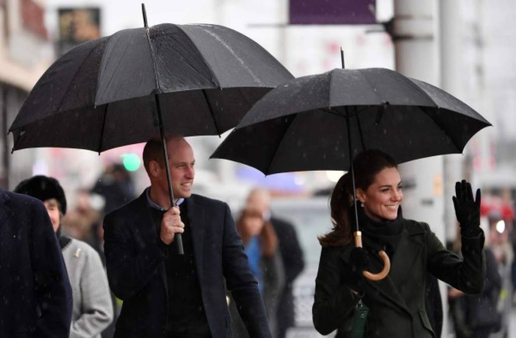 El príncipe Harry y Kate Middleton visitaron la localidad de Blackpool este miércoles 06 de marzo.