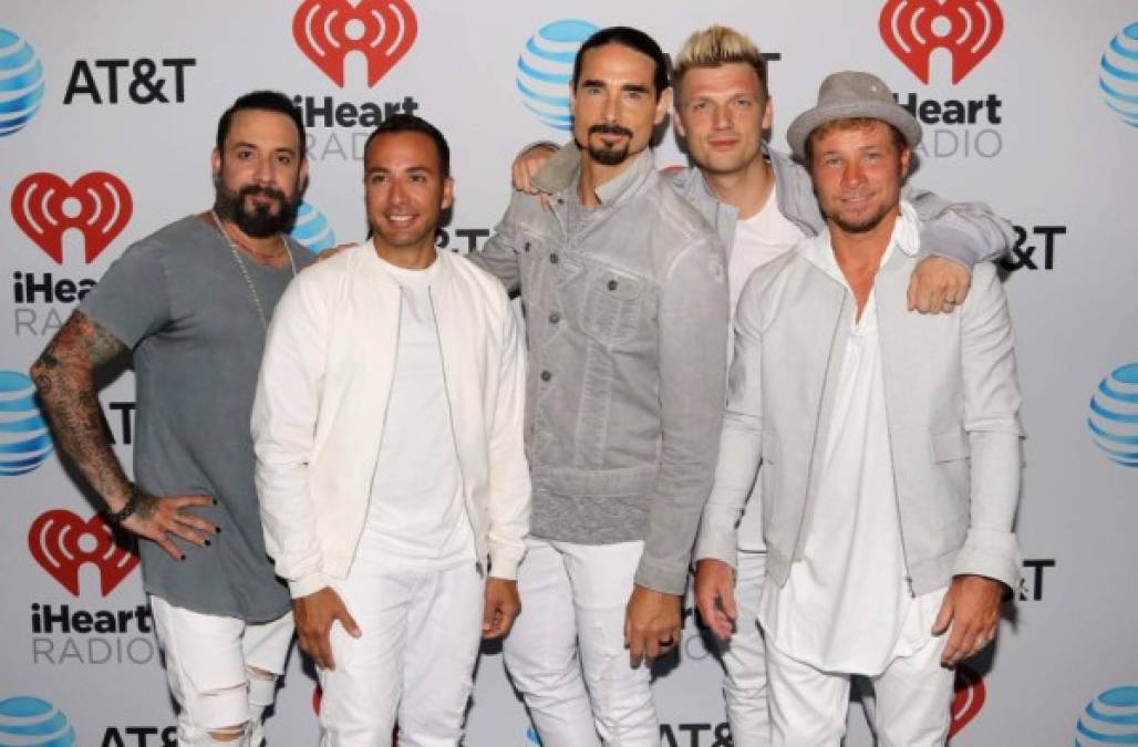 (I-D) AJ McLean, Howie Dorough, Kevin Richardson, Nick Carter y Brian Littrell presentarán su primer álbum desde 2013 el próximo 25 de enero antes de arrancar una tanda de conciertos que comenzará el 11 de mayo en Lisboa y continuará hasta el 15 de septiembre con paradas en Norteamérica y Europa, incluida una actuación en el O2 Arena de Londres el 17 de junio.