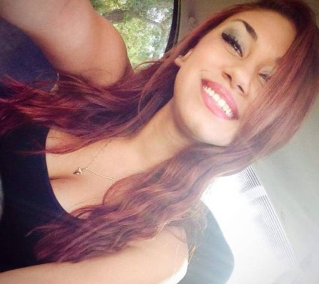 Los investigadores indican que Dean publicó las fotos 'en varias plataformas de redes sociales en mensajes directos'.