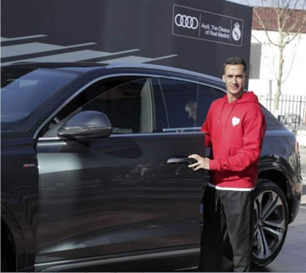 Lucas Vázquez eligió el modelo Q8 50 TDI quattro tiptronic en color gris daytona con un precio de 87950 euros.