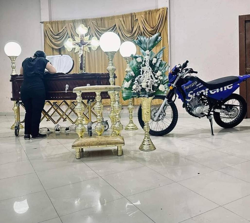 Sharick Flores, la hermana gemela de Giselle, indicó que su hermana conoció a Andy Rodríguez ese mismo día durante una reunión.