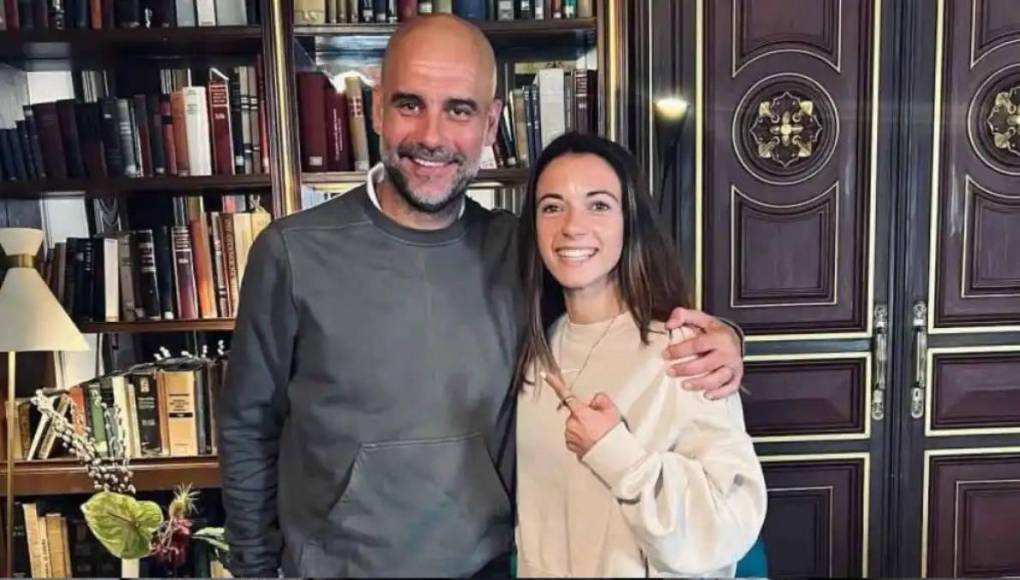 “Te agradezco mucho la oferta”, le dijo Pep, que sabe que no siempre estará en los banquillos y confesó el inesperado trabajo.