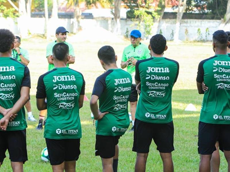 Salomón Nazar y el Marathón se preparan para la próxima campaña.