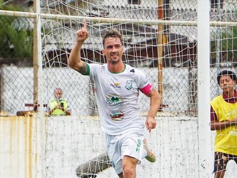 Klusener se ganó el cariño de la afición del Platense por sus goles y entrega en cada uno de los partidos.