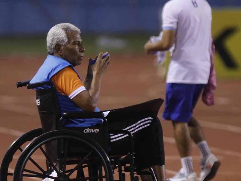 Héctor Castellón es el DT de la UPN y en el inicio del Apertura 2023 se la visto