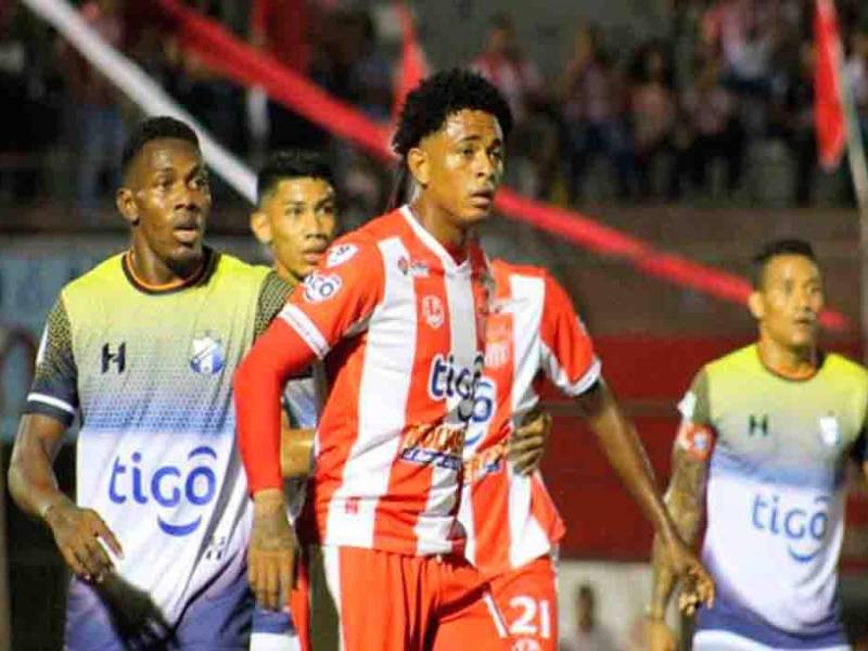 Cristian Sacaza es uno de los futbolistas involucrados en la demanda entre Honduras Progreso y Vida.