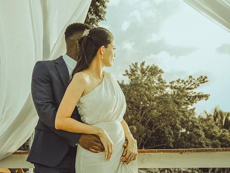 Futbolista que destaca en la Liga Nacional de Honduras se casó con licenciada salvadoreña.