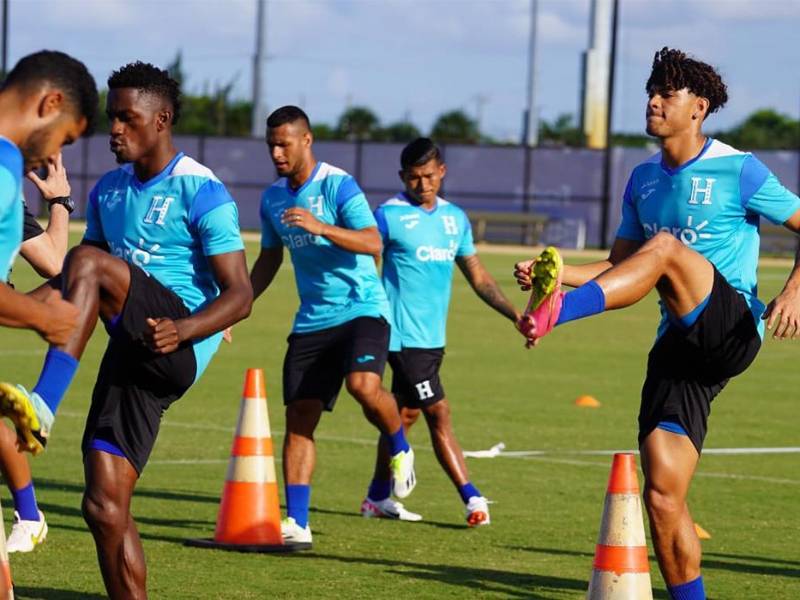 La selección de Honduras se ha preparado en Estados Unidos.