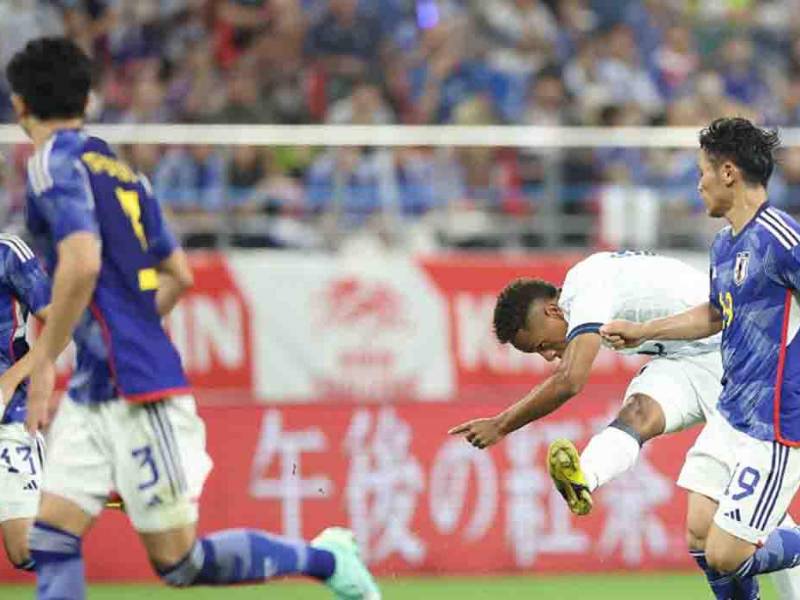 El Salvador tuvo un partido para el olvido.