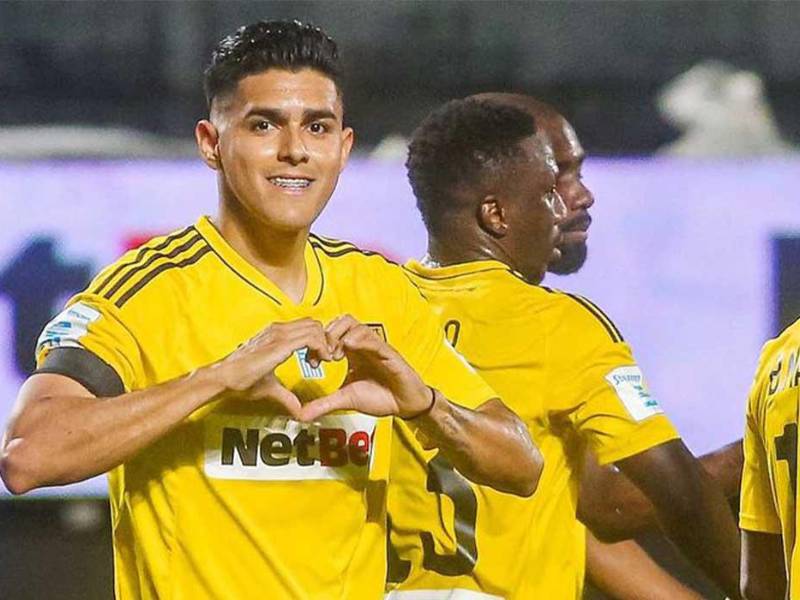 Luis Palma se luce con impresionante gol en pretemporada del Aris Salónica