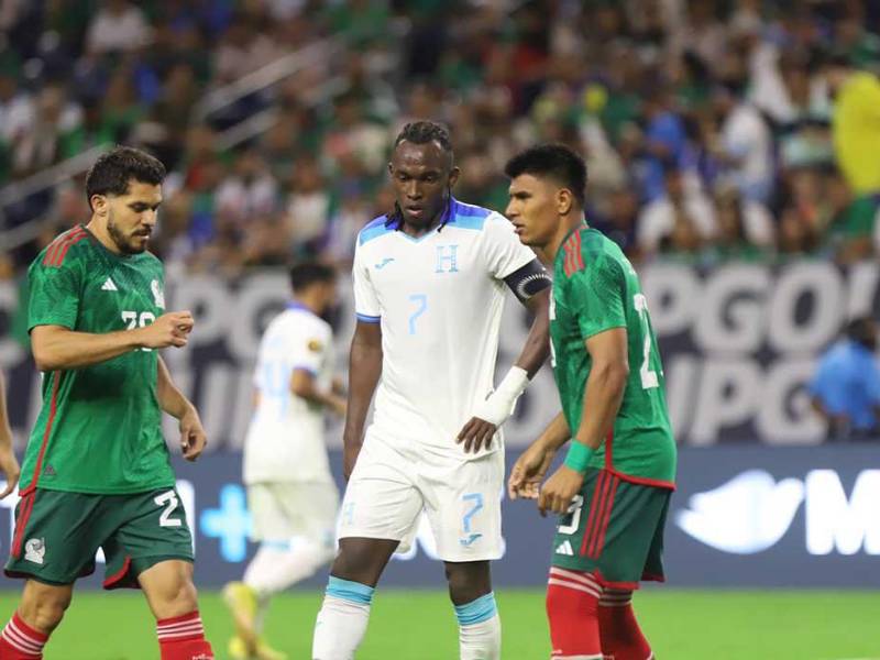 Alberth Elis fue lo poco rescatable de Honduras en el juego ante México.