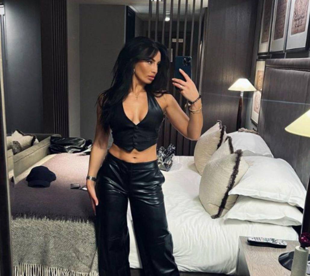 Annie Kilner es la mujer del jugador Walker y la chica se enteró que el futbolista la engañó con otra mujer.