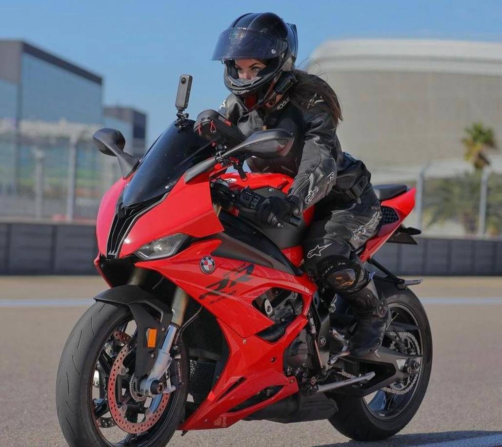 Ozolina falleció en el lugar antes de que los servicios de emergencia pudieran intervenir.