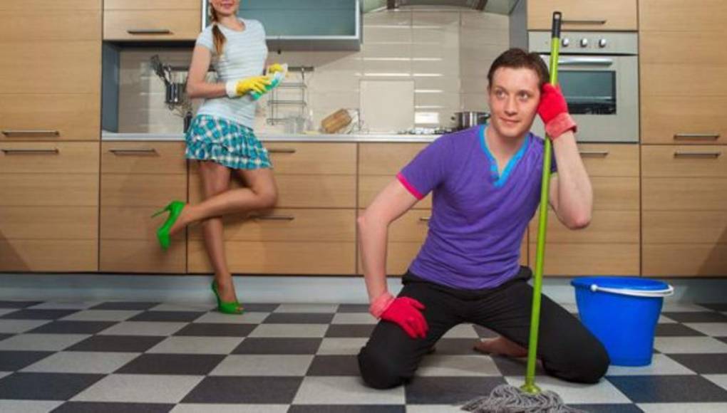 Claves para que su esposo ayude en las tareas del hogar