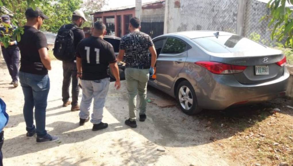 Hallan vehículo que supuestamente fue utilizado en crimen de la abogada Ana Lourdes Arriaga