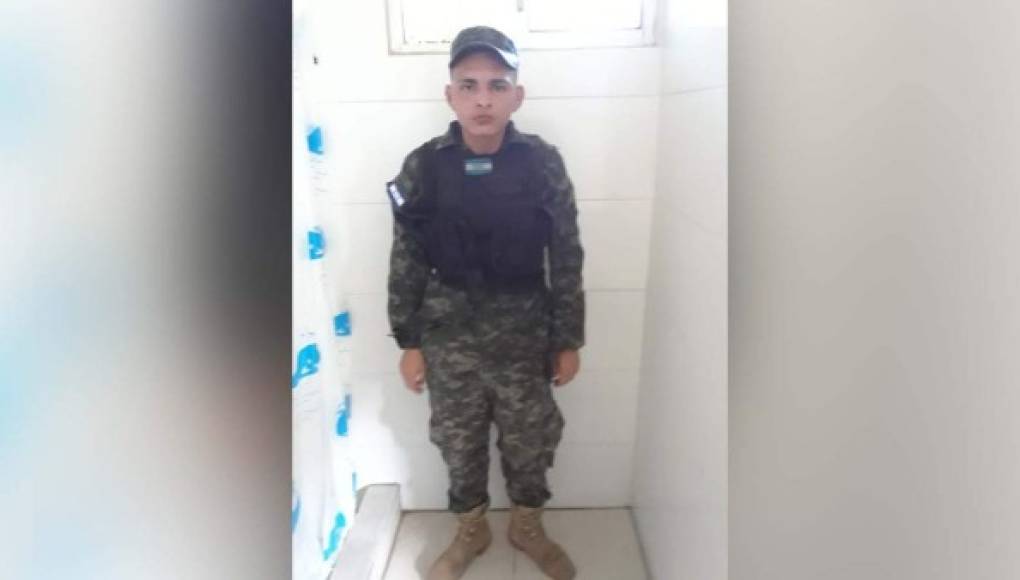 Capturan a hombre que se hacía pasar por militar en Chamelecón - Diario La  Prensa