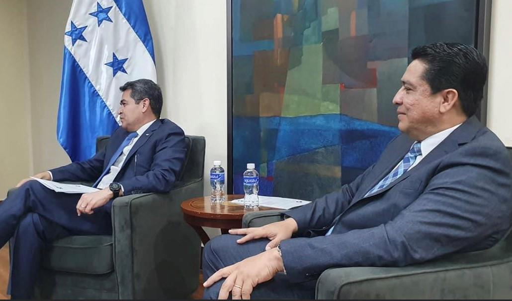 Roy Santos sobre audiencia de Juan Orlando Hernández: “Enfrenta una batalla que tiene propósito divino”