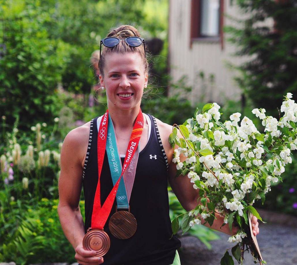 La jugadora de hockey también es conocida por haber ganado medallas de bronce en los Juegos Olímpicos de Invierno de 2018 y 2022.