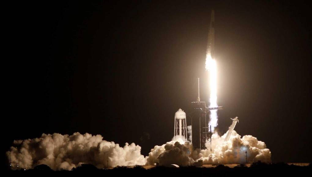 Un cohete de SpaceX se estrellará en la Luna en las próximas semanas