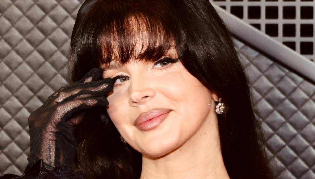 Para finalizar, Lana ha lanzado una broma que seguramente tenga un trasfondo más serio para pedir a sus empleados que, por favor, le envíen un email para avisarla si piensan renunciar este año.