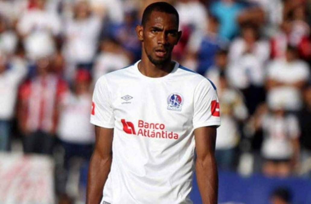 Jerry Bengtson: Todo indica que será uno de los delanteros del Olimpia para el clásico ante Real España.